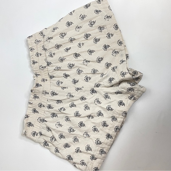 A New Day Ecru/ Cream Flower Print Linen Blend Pull-on Short Pockets Drawstring - Picture 7 of 12